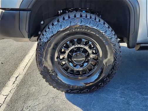 2025 GMC Sierra 2500 AT4