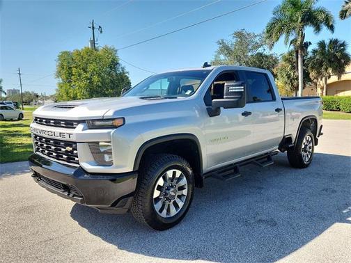 2022 Chevrolet Silverado 2500 Custom