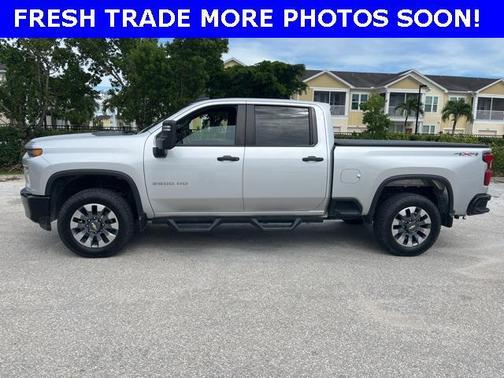 2022 Chevrolet Silverado 2500 Custom