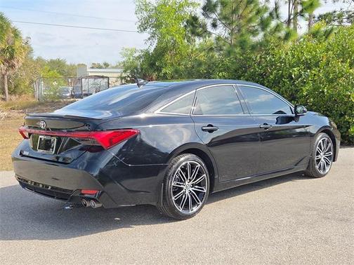 2019 Toyota Avalon XSE