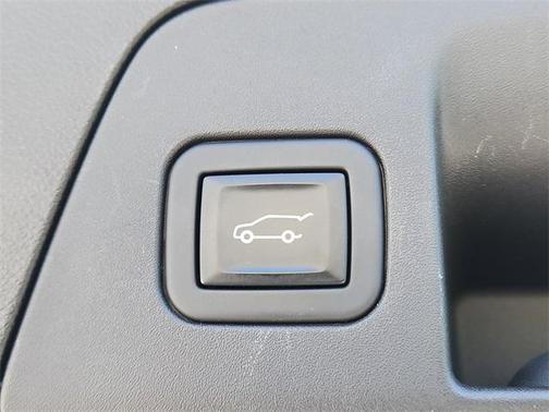 2023 Buick Envision Essence FWD