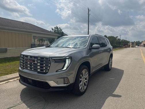 2024 GMC Acadia Denali