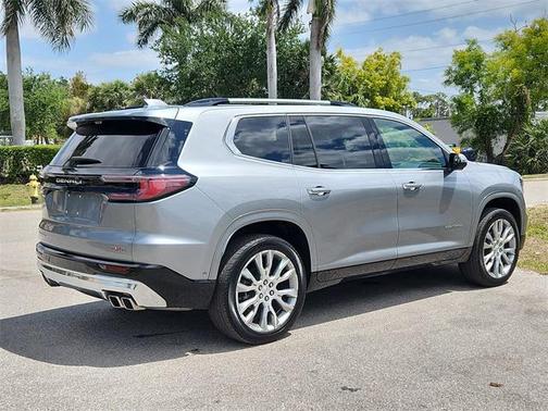 2024 GMC Acadia Denali