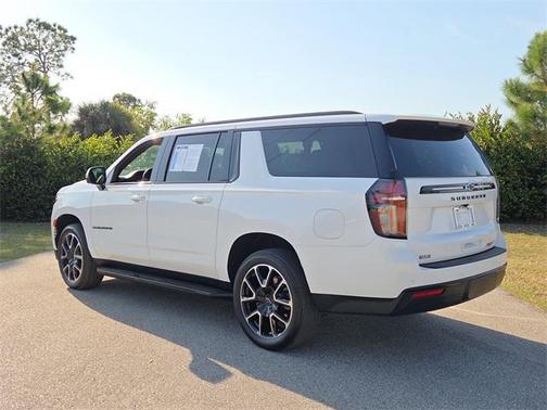 2023 Chevrolet Suburban RST