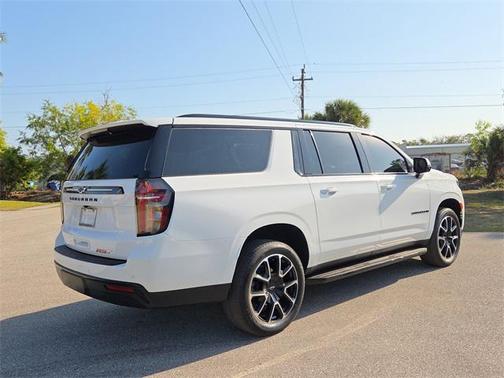 2023 Chevrolet Suburban RST