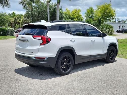 2022 GMC Terrain AWD AT4
