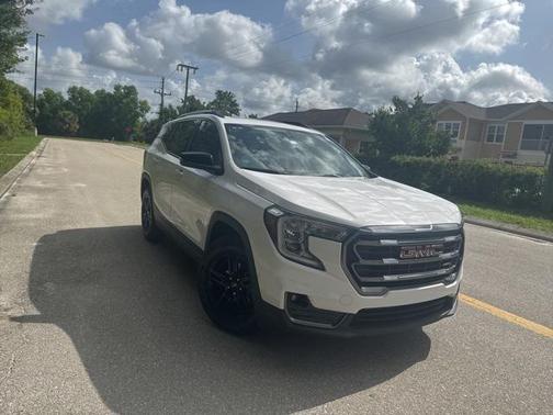 2022 GMC Terrain AWD AT4