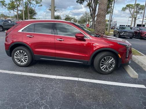 2025 Cadillac XT4 Premium Luxury