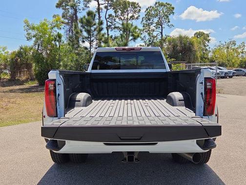 2026 GMC Sierra 3500 Denali