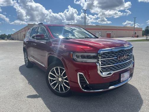 2022 GMC Acadia Denali