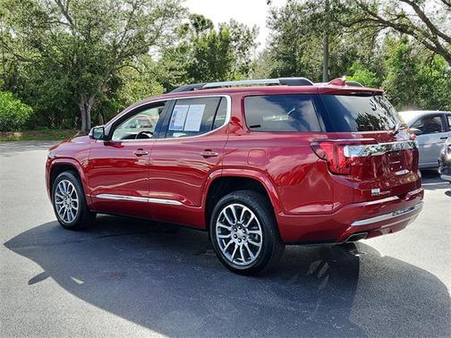 2022 GMC Acadia Denali