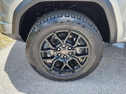 Sterling Metallic 2026 GMC Canyon Elevation