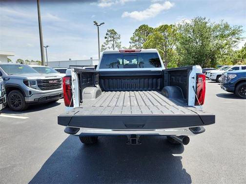 2025 GMC Sierra 2500 SLT