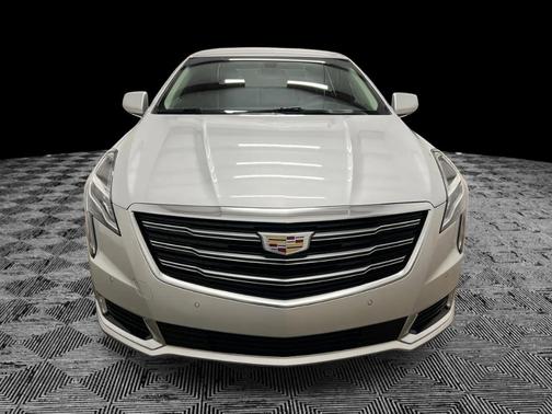 Radiant Silver Metallic 2019 Cadillac XTS Luxury