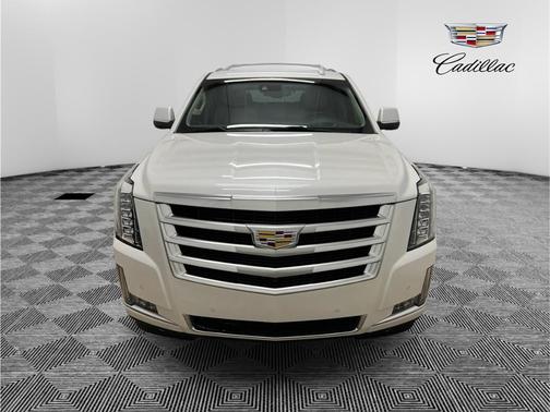 2016 Cadillac Escalade Luxury