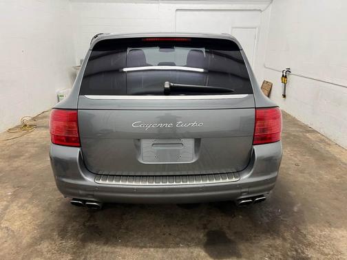 2005 Porsche Cayenne Turbo