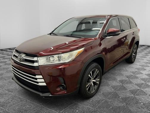 2019 Toyota Highlander LE