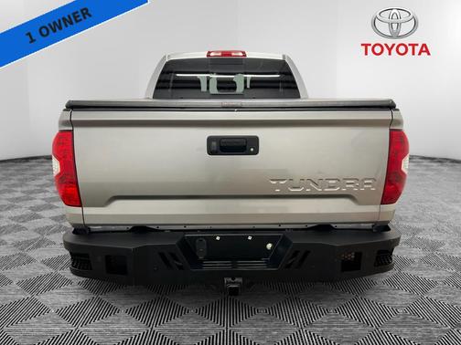 2018 Toyota Tundra SR5