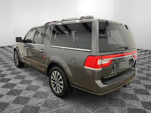 2017 Lincoln Navigator L Select