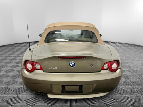 2005 BMW Z4 2.5i Roadster