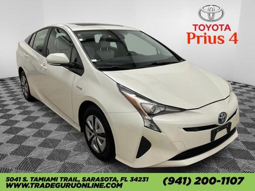 2018 Toyota Prius Four Touring