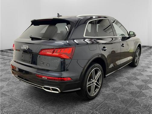 Moonlight Blue Metallic 2018 Audi SQ5 3.0T Prestige