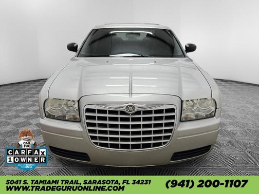 2005 Chrysler 300 Base