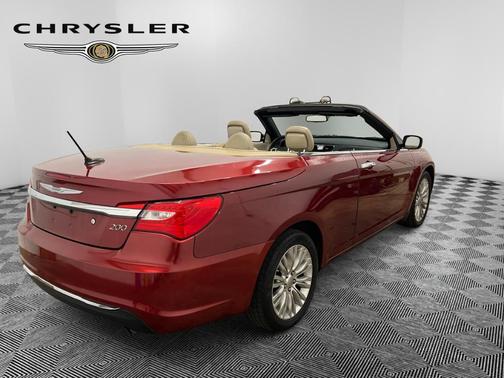 2012 Chrysler 200 Limited