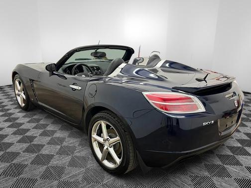 2008 Saturn Sky Red Line