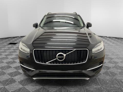 2019 Volvo XC90 T5 Momentum