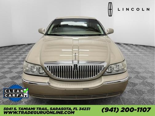 2006 Lincoln Town Car Signature