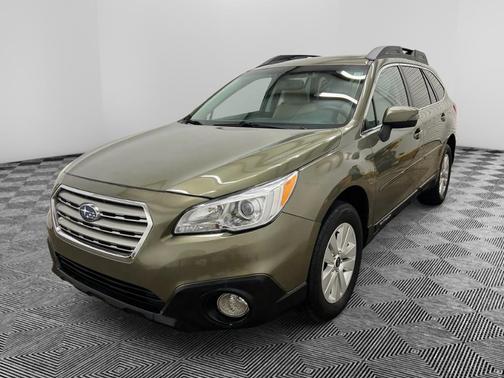 Wilderness Green Metallic 2015 Subaru Outback 2.5i Premium