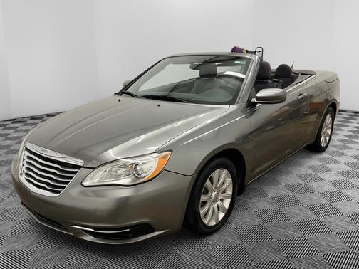 2012 Chrysler 200 Touring