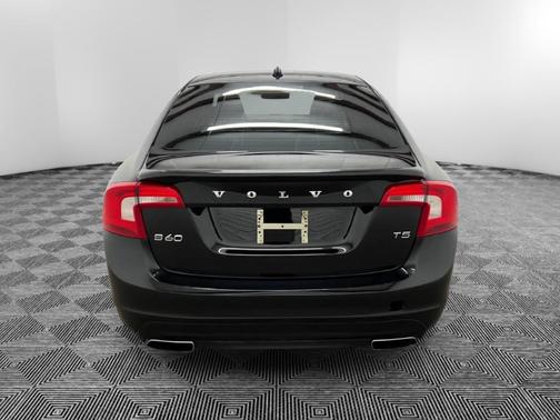 2014 Volvo S60 T5 Platinum