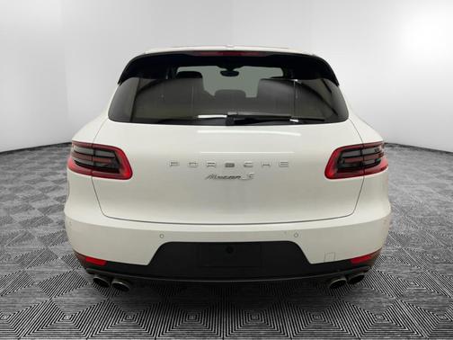 2016 Porsche Macan S