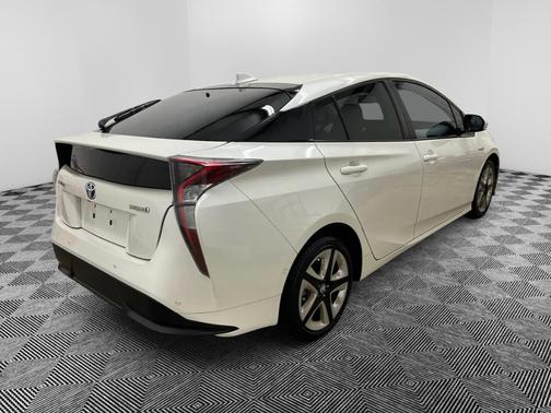 2017 Toyota Prius Four