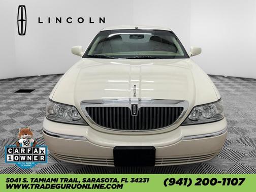 2007 Lincoln Town Car Signature Limited