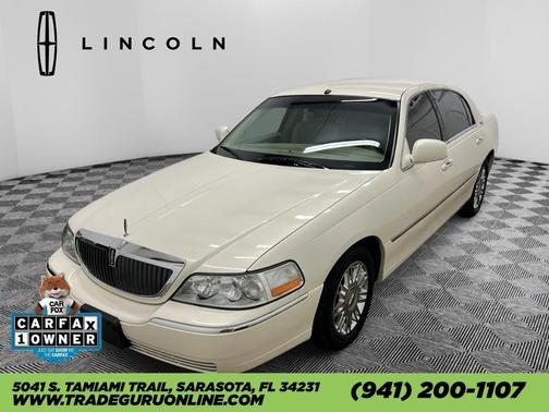 2007 Lincoln Town Car Signature Limited