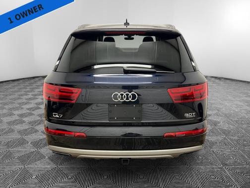 Ink Blue Metallic 2017 Audi Q7 3.0T Prestige
