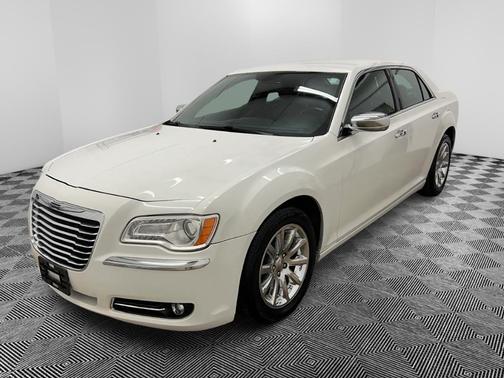 2013 Chrysler 300C Base