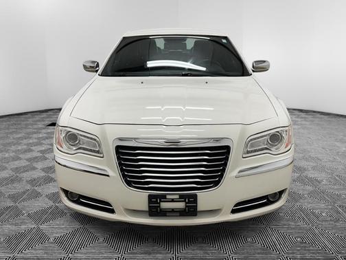 2013 Chrysler 300C Base