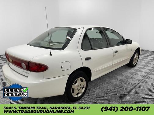 2004 Chevrolet Cavalier Base