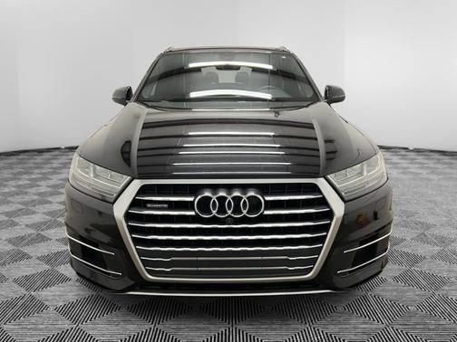 Orca Black Metallic 2018 Audi Q7 2.0T Premium Plus