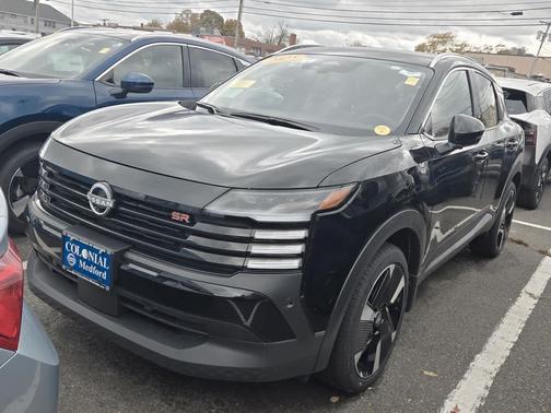 2025 Nissan Kicks SR