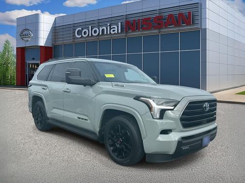 2023 Toyota Sequoia SR5