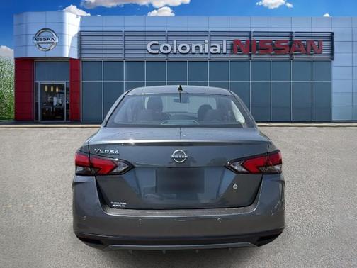 Gun Metallic 2025 Nissan Versa 1.6 S