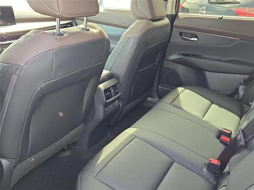 2025 Nissan Murano Platinum