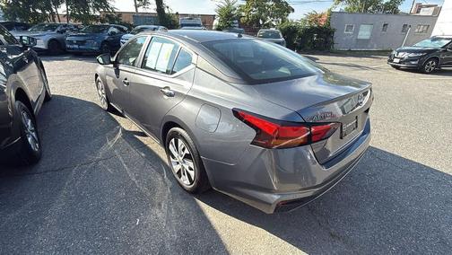 2025 Nissan Altima S FWD