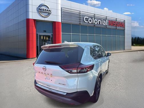 2022 Nissan Rogue SV