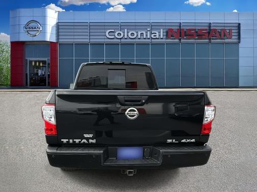 2019 Nissan Titan SL